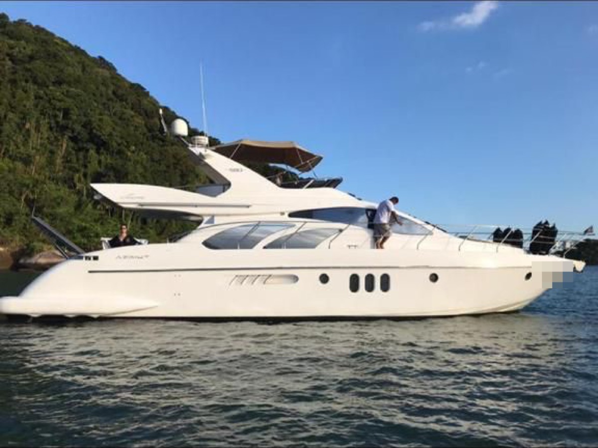 Lancha Azimut 60 pés