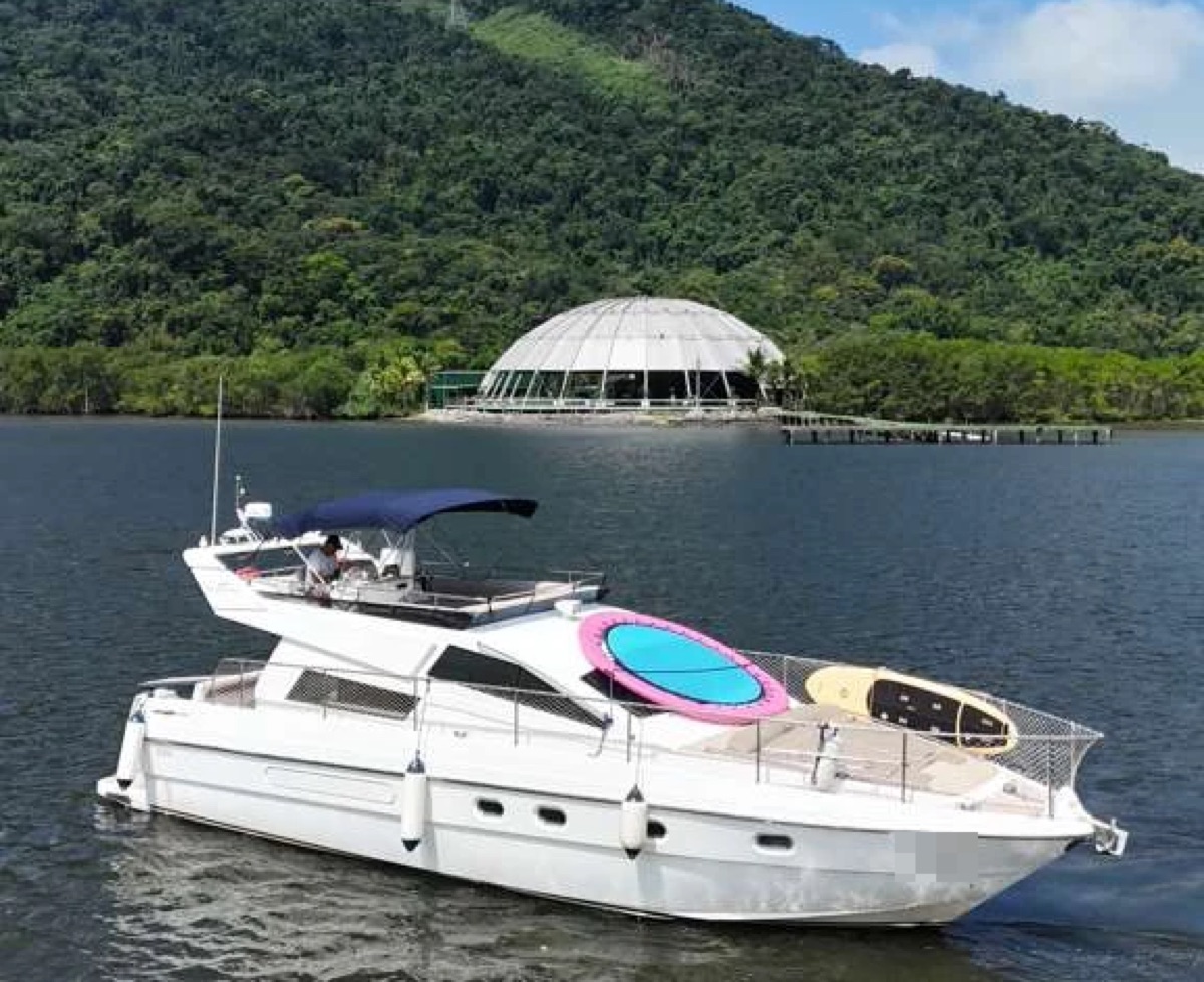 Lancha Intermarine 44 pés